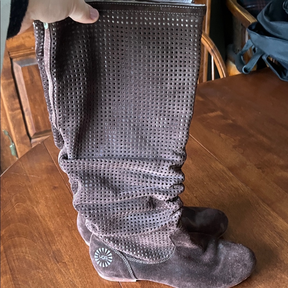 UGG Women's Chocolate brown suede slouchy boots